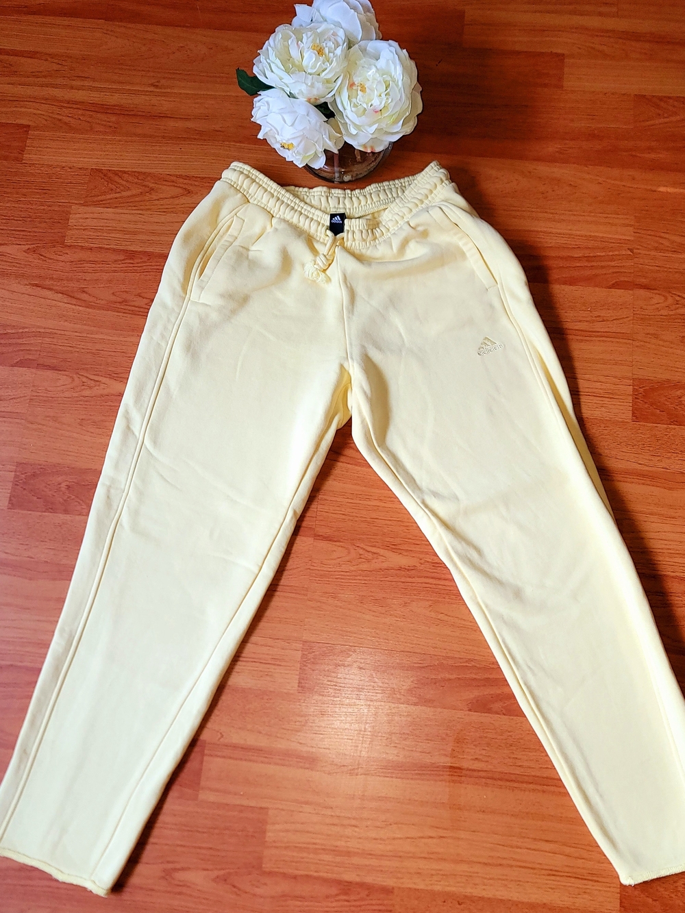 Adidas WIDE Leg Pale Yellow Drawstring Joggers Women's Sweat Pants Small - Picture 3 of 8